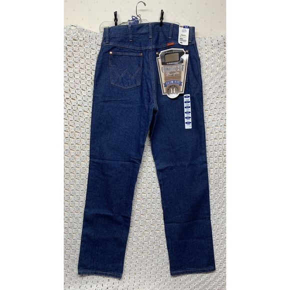 Wrangler Denim - Wrangler High Rise Cowboy Cut Jeans - Dark Blue